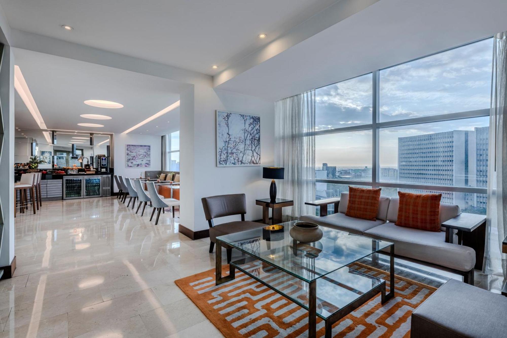 โรงแรมแมริออท กาลี ภายนอก รูปภาพ